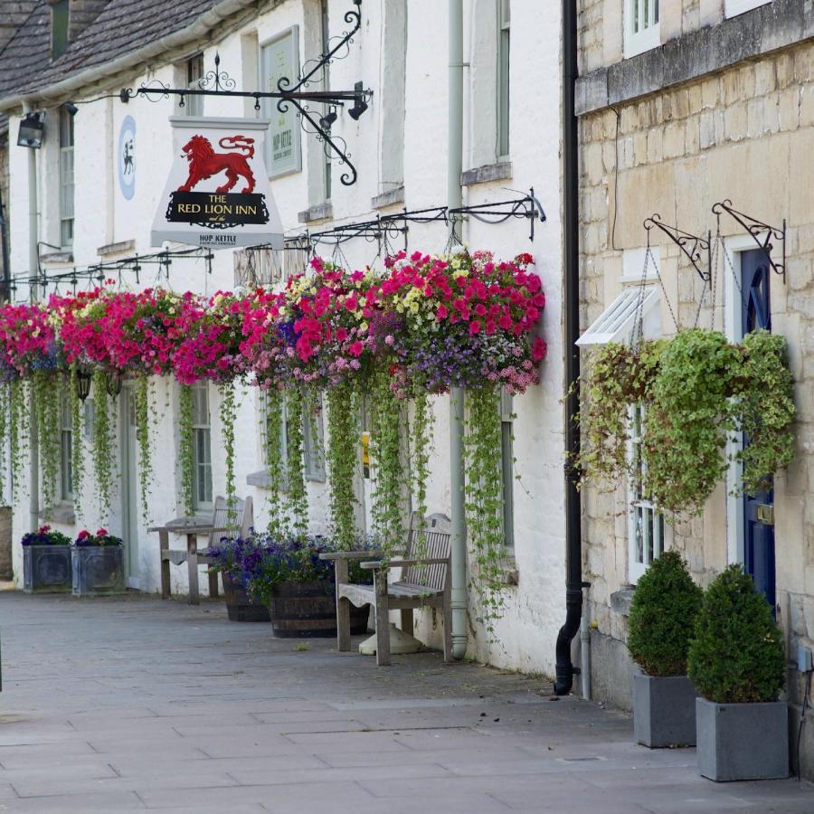 Hotel The Red Lion Cricklade Esterno foto